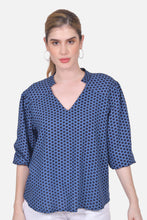 Cargar imagen en el visor de la galería, Blusa Emma Azul Navy
