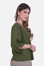 Cargar imagen en el visor de la galería, Blusa Ikia Verde
