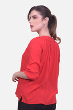 Cargar imagen en el visor de la galería, Blusa Zelie Roja
