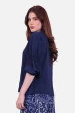 Cargar imagen en el visor de la galería, Blusa Dublin Azul Navy
