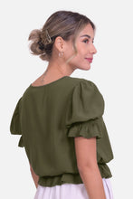 Cargar imagen en el visor de la galería, Blusa Tokio Verde Militar
