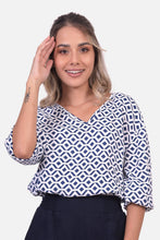 Cargar imagen en el visor de la galería, Blusa Shantou Azul Navy
