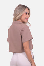 Cargar imagen en el visor de la galería, Blusa Saturnia Cafe
