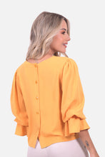 Cargar imagen en el visor de la galería, Blusa Atlas Mostaza
